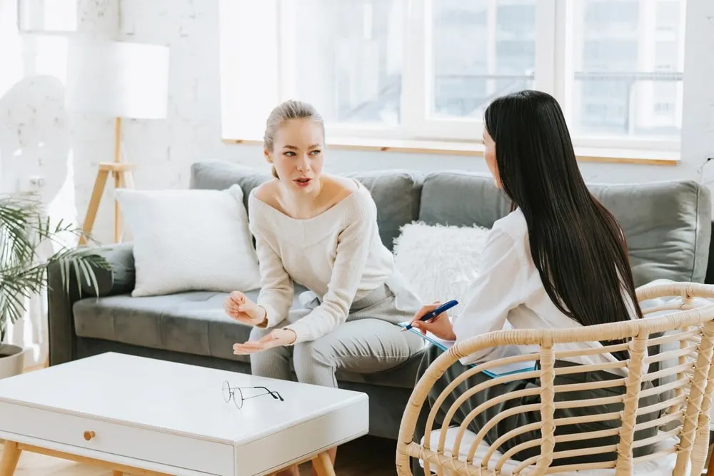 becoming a therapist